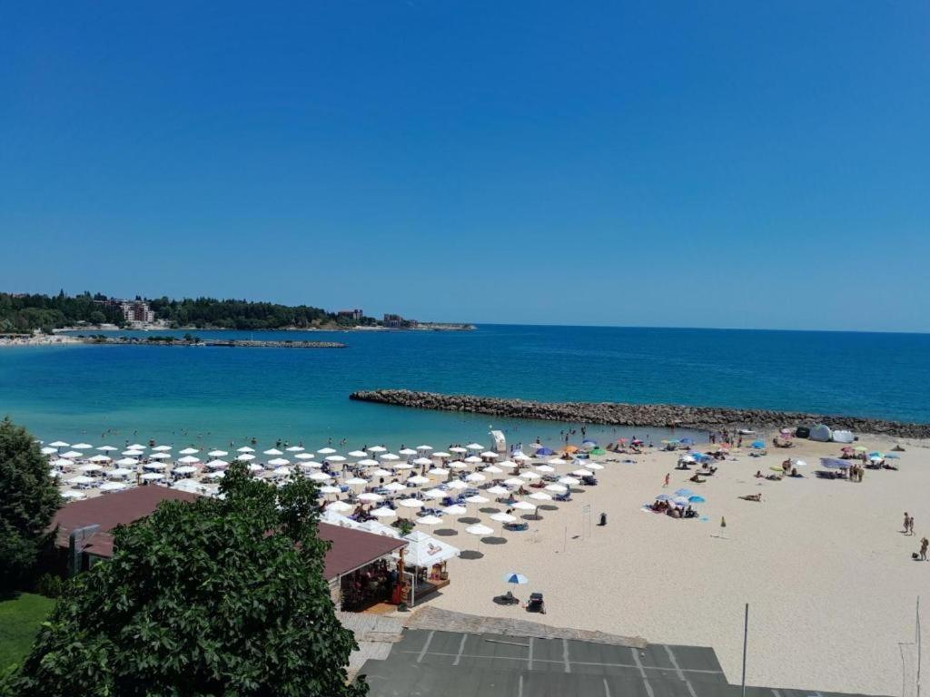 Къща За Гости Карел Misivri Dış mekan fotoğraf