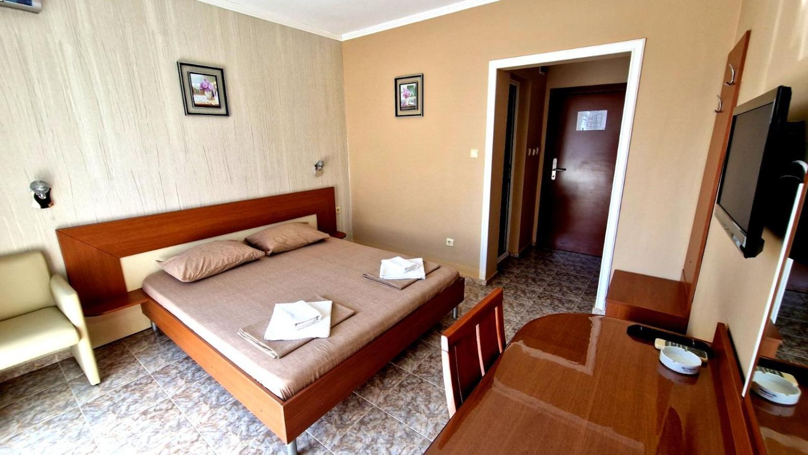 Къща За Гости Карел Misivri Dış mekan fotoğraf